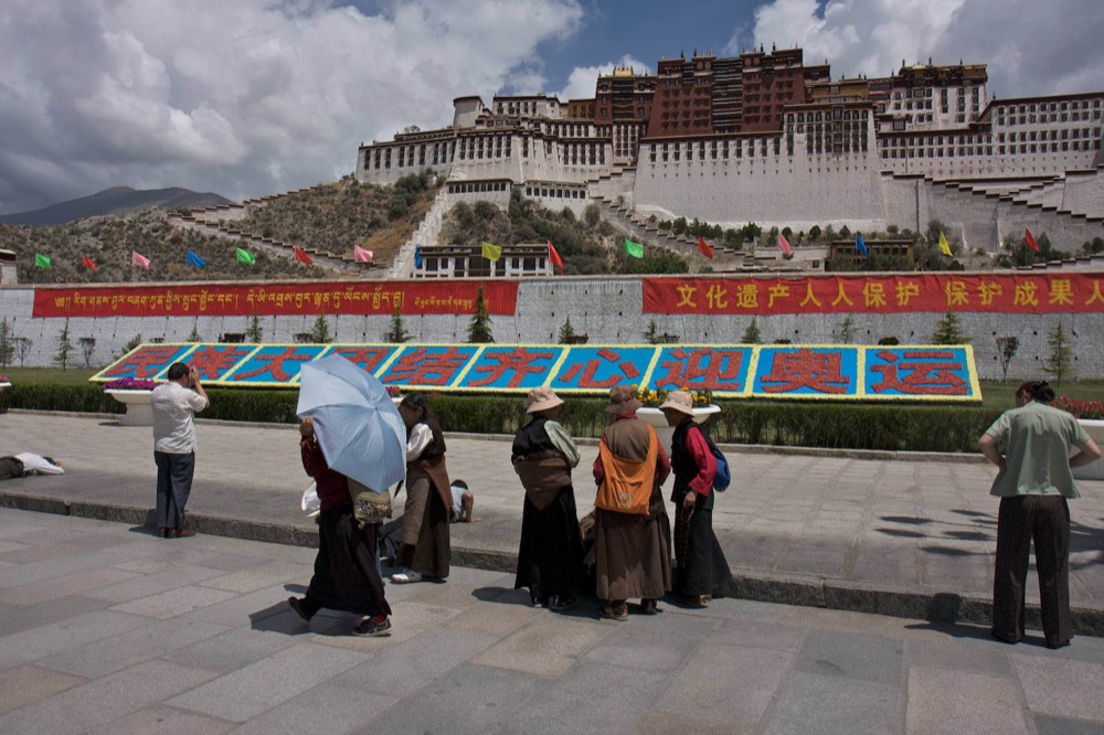 The Potala Palace in Lhasa before the 2008 Beijing Olympics. © 2008 Martin Saxer